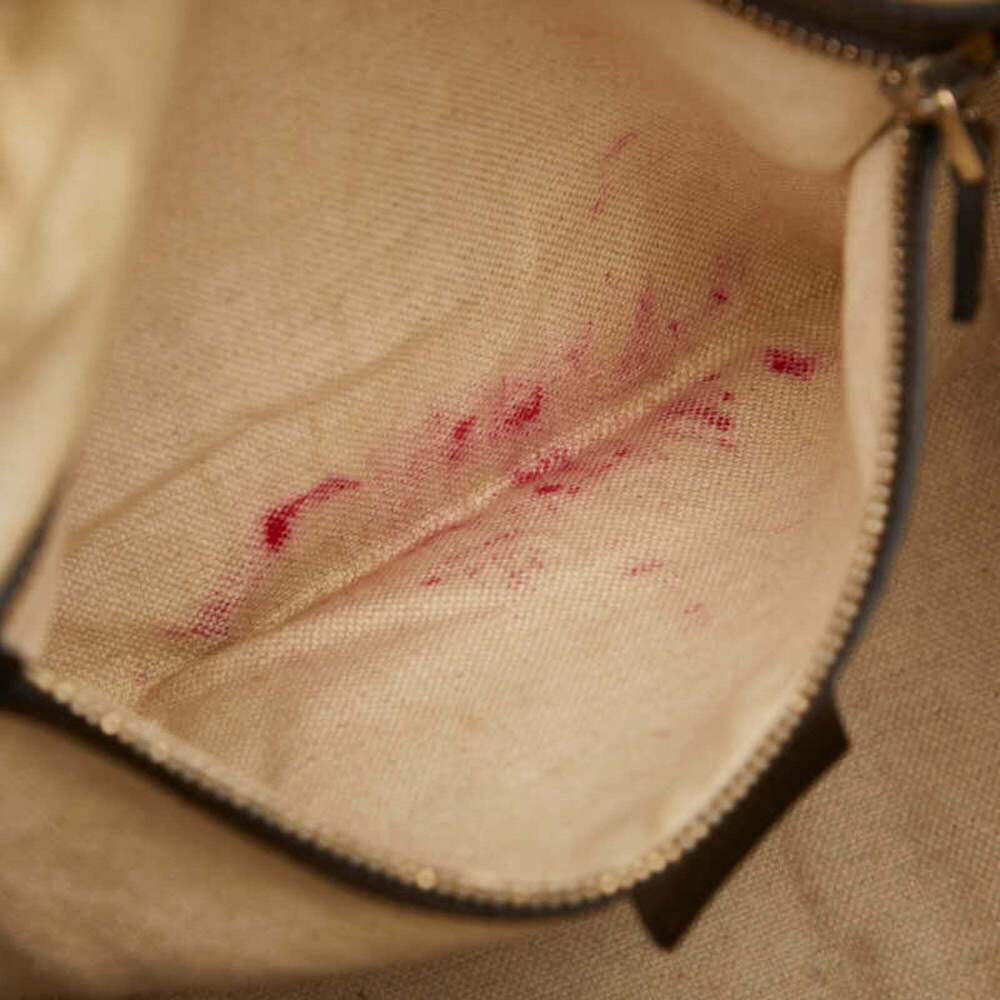 GUCCI Cream Leather Shoulder Bag - Picture 9 of 11